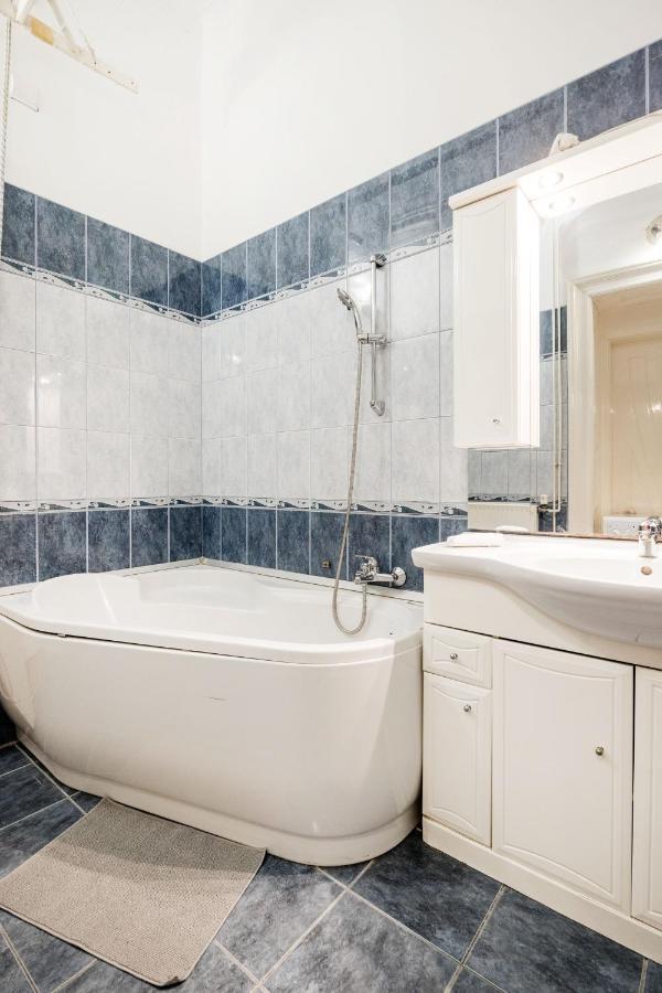 Downtown Circus Apartment Budapest