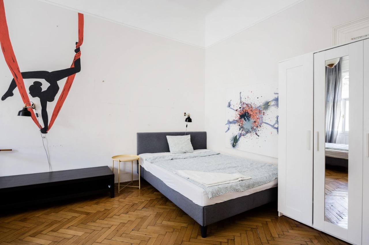 Downtown Circus Apartment Budapest